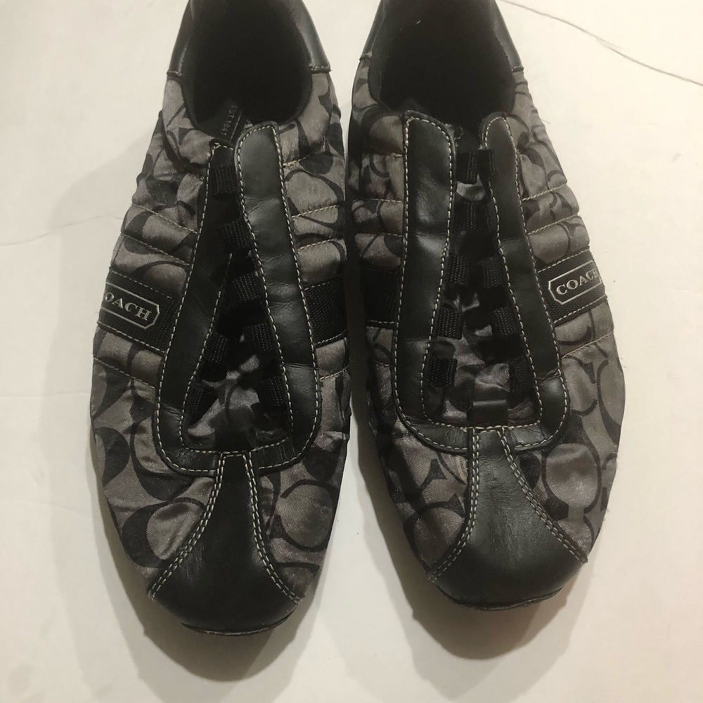 Coach Kirby sneakers size 8.5 Preowned used cond